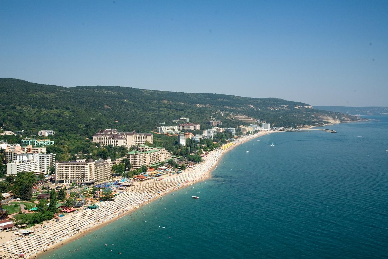 El Golden Sands Resort